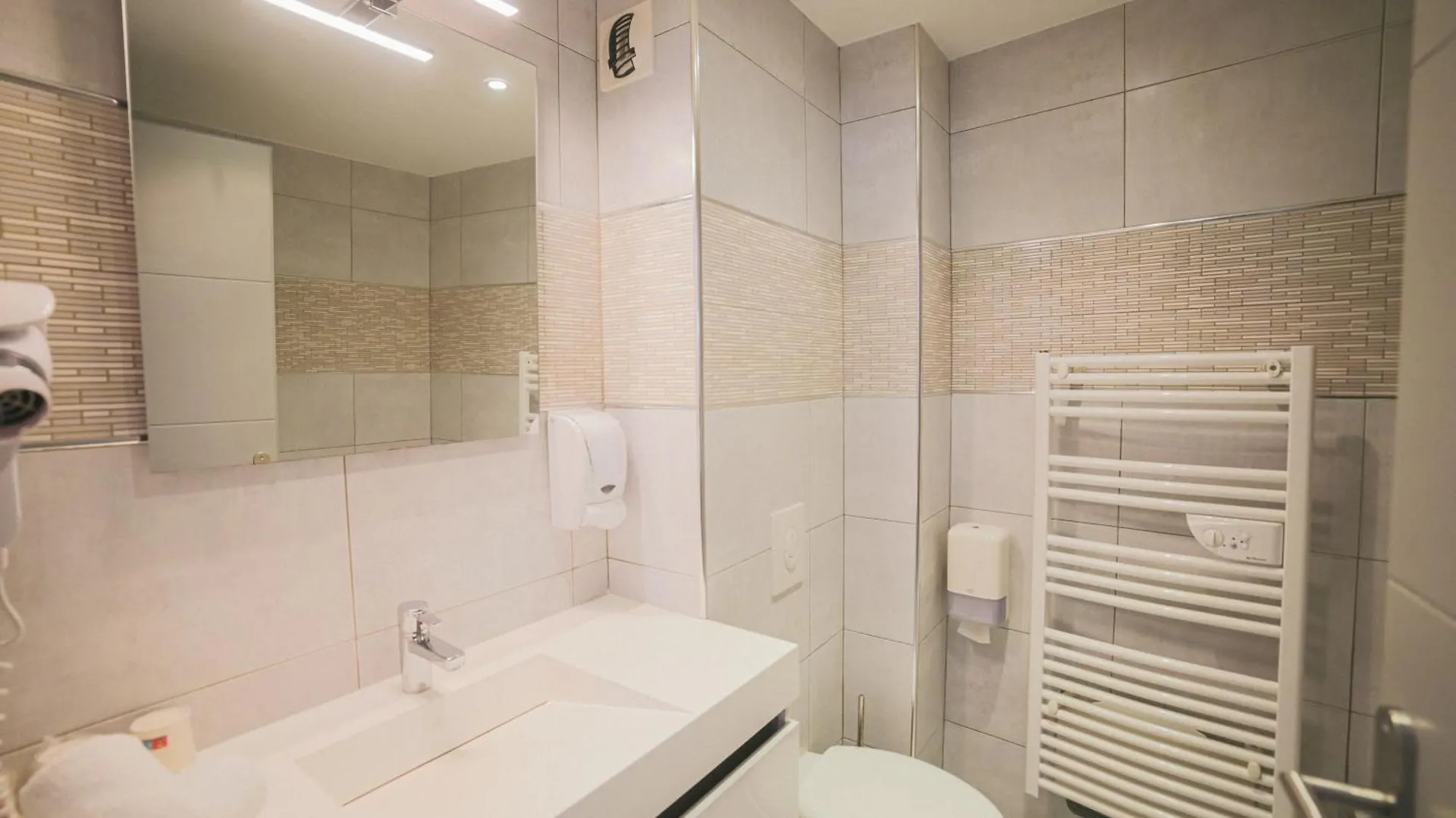 Holidays & Work Hotel France