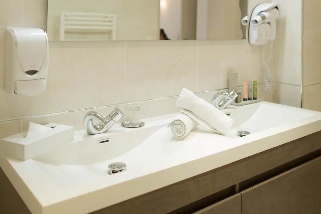 Holidays & Work Hotel Sanary-sur-Mer