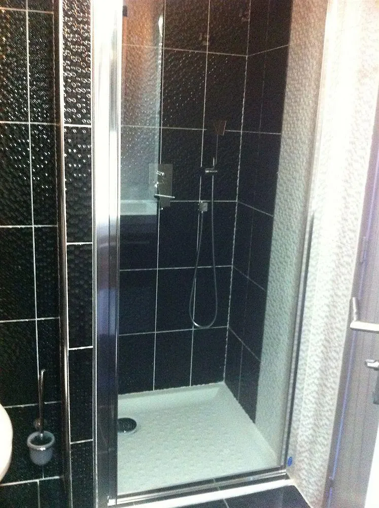 Holidays & Work Hotel Sanary-sur-Mer 3*,