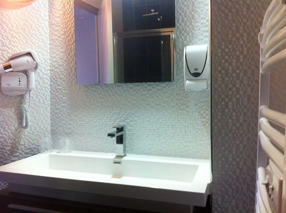 Holidays & Work Hotel Sanary-sur-Mer