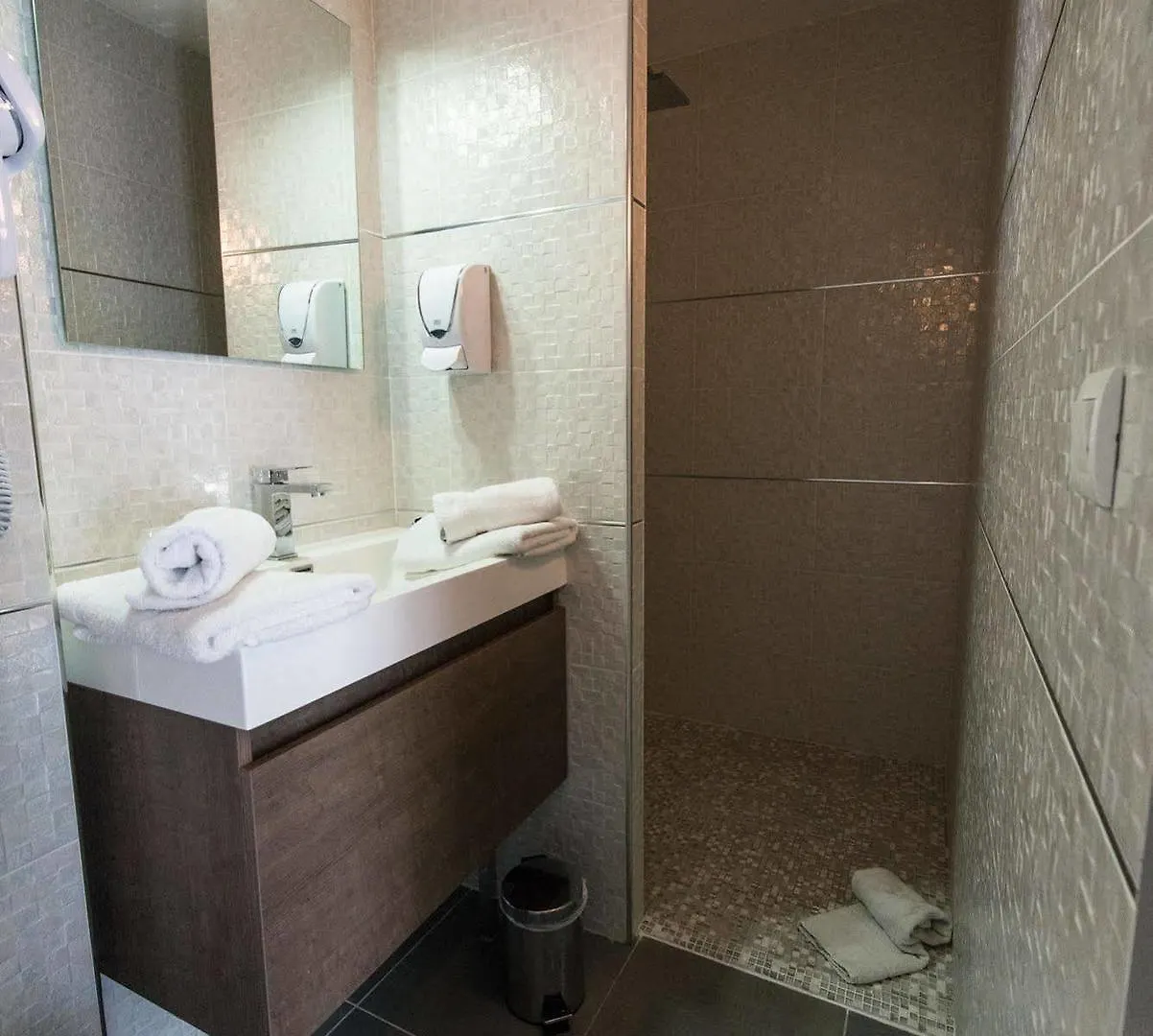 Holidays & Work Hotel Sanary-sur-Mer 3*,